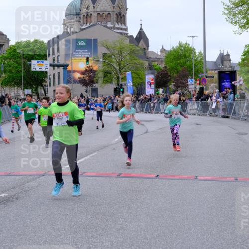 25.04.2026 - Das Zehntel Tim E. http://msf.ph/oto/9578314 25.04.2026 11:03:16 Ziel 5052, 5053, 5215, 5217, 5533, 5594, 5630, 5945, 5969, 5971, 5985, 5991, 6190, 6399, 6460, 6466, 6567, 6593, 7117, 7273, 7345, 7426, 7483, 7600, 7994 meine-sportfotos.de