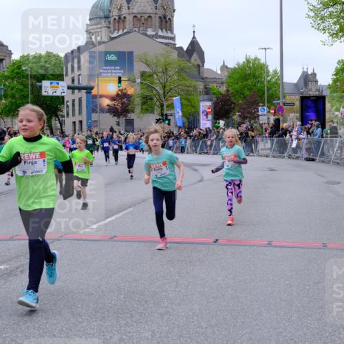 25.04.2026 - Das Zehntel Tim E. http://msf.ph/oto/9578318 25.04.2026 11:03:17 Ziel 5052, 5053, 5215, 5217, 5533, 5594, 5630, 5945, 5969, 5971, 5985, 5991, 6190, 6399, 6460, 6466, 6567, 6593, 7273, 7345, 7426, 7483, 7600, 7994 meine-sportfotos.de