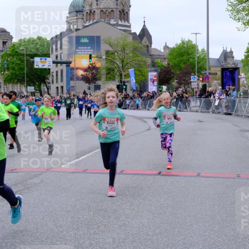 25.04.2026 - Das Zehntel Tim E. http://msf.ph/oto/9578321 25.04.2026 11:03:17 Ziel 5052, 5053, 5215, 5217, 5533, 5594, 5630, 5945, 5969, 5971, 5985, 5991, 6190, 6399, 6460, 6466, 6567, 6593, 7273, 7345, 7426, 7483, 7600, 7994 meine-sportfotos.de