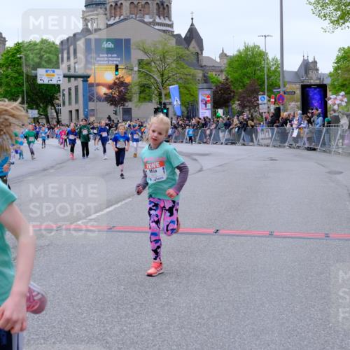 25.04.2026 - Das Zehntel Tim E. http://msf.ph/oto/9578326 25.04.2026 11:03:18 Ziel 5052, 5053, 5215, 5217, 5533, 5594, 5630, 5945, 5969, 5971, 5985, 5991, 6190, 6399, 6460, 6466, 6567, 6593, 7273, 7345, 7426, 7483, 7600, 7994 meine-sportfotos.de