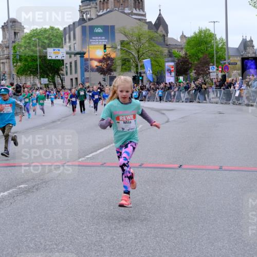 25.04.2026 - Das Zehntel Tim E. http://msf.ph/oto/9578328 25.04.2026 11:03:18 Ziel 5052, 5053, 5215, 5217, 5533, 5594, 5630, 5945, 5969, 5971, 5985, 5991, 6190, 6399, 6460, 6466, 6567, 6593, 7273, 7345, 7426, 7483, 7600, 7994 meine-sportfotos.de
