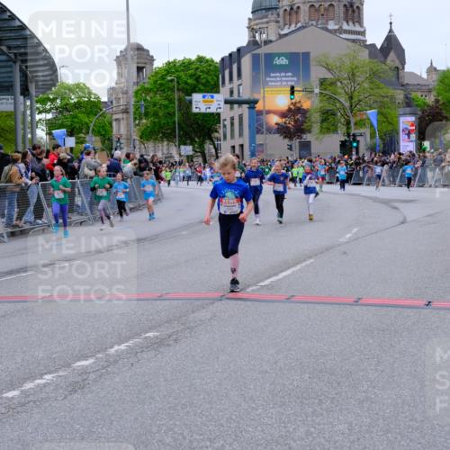 25.04.2026 - Das Zehntel Tim E. http://msf.ph/oto/9578337 25.04.2026 11:03:20 Ziel 5052, 5053, 5215, 5217, 5328, 5331, 5346, 5348, 5533, 5630, 5945, 5969, 5971, 5985, 5991, 6460, 6466, 6486, 6494, 6593, 7273, 7345 meine-sportfotos.de
