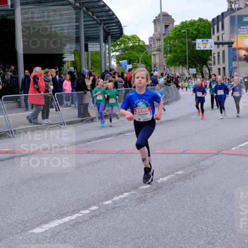 25.04.2026 - Das Zehntel Tim E. http://msf.ph/oto/9578342 25.04.2026 11:03:22 Ziel 5215, 5217, 5328, 5331, 5346, 5348, 5533, 5630, 5945, 5969, 5971, 5985, 6460, 6466, 6486, 6494, 6791, 6795, 7273, 7345 meine-sportfotos.de