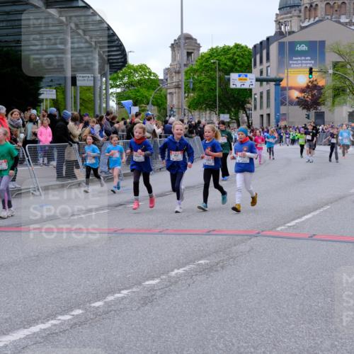 25.04.2026 - Das Zehntel Tim E. http://msf.ph/oto/9578352 25.04.2026 11:03:24 Ziel 5215, 5217, 5328, 5331, 5346, 5348, 5533, 5630, 5945, 5948, 5969, 5971, 5985, 6460, 6466, 6486, 6494, 6791, 6795, 6879 meine-sportfotos.de