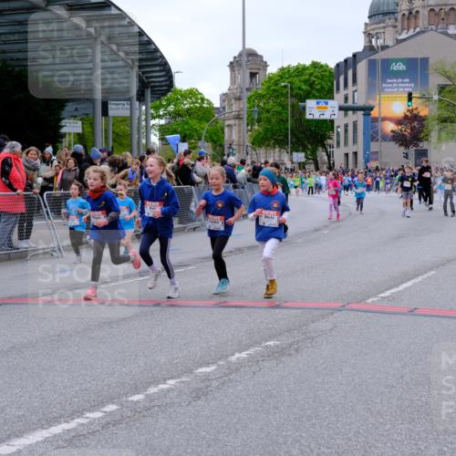 25.04.2026 - Das Zehntel Tim E. http://msf.ph/oto/9578355 25.04.2026 11:03:24 Ziel 5215, 5217, 5328, 5331, 5346, 5348, 5533, 5630, 5945, 5948, 5969, 5971, 5985, 6460, 6466, 6486, 6494, 6791, 6795, 6879 meine-sportfotos.de