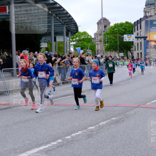 25.04.2026 - Das Zehntel Tim E. http://msf.ph/oto/9578360 25.04.2026 11:03:25 Ziel 5215, 5217, 5328, 5331, 5346, 5348, 5533, 5542, 5630, 5948, 5969, 6460, 6466, 6486, 6494, 6664, 6704, 6791, 6795, 6879, 6948 meine-sportfotos.de