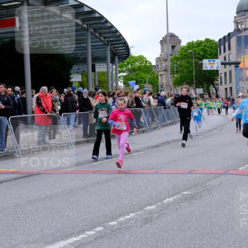 25.04.2026 - Das Zehntel Tim E. http://msf.ph/oto/9578365 25.04.2026 11:03:29 Ziel 5328, 5331, 5346, 5348, 5542, 5593, 5599, 5603, 5613, 5645, 5948, 6486, 6494, 6664, 6704, 6791, 6792, 6795, 6797, 6804, 6879, 6948, 7043 meine-sportfotos.de