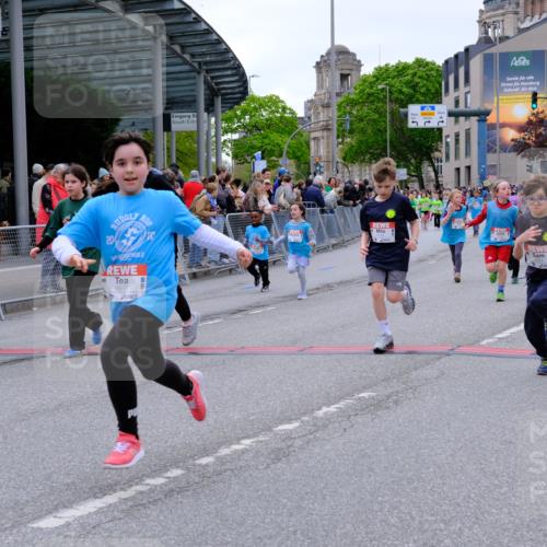 25.04.2026 - Das Zehntel Tim E. http://msf.ph/oto/9578376 25.04.2026 11:03:30 Ziel 5328, 5331, 5346, 5348, 5542, 5593, 5599, 5603, 5613, 5645, 5948, 6486, 6494, 6664, 6704, 6784, 6791, 6792, 6795, 6797, 6804, 6879, 6948, 7043 meine-sportfotos.de