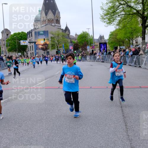 25.04.2026 - Das Zehntel Tim E. http://msf.ph/oto/9578390 25.04.2026 11:03:33 Ziel 5542, 5593, 5599, 5603, 5613, 5645, 5948, 6664, 6704, 6784, 6791, 6792, 6795, 6797, 6804, 6879, 6948, 7021, 7023, 7043, 7762 meine-sportfotos.de