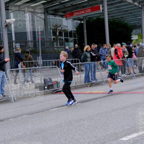 25.04.2026 - Das Zehntel Tim E. http://msf.ph/oto/9578398 25.04.2026 11:03:36 Ziel 5536, 5542, 5552, 5593, 5599, 5603, 5610, 5613, 5645, 5948, 6664, 6704, 6784, 6792, 6797, 6804, 6879, 6948, 7021, 7023, 7043, 7762, 7991, 7992, 7995 meine-sportfotos.de