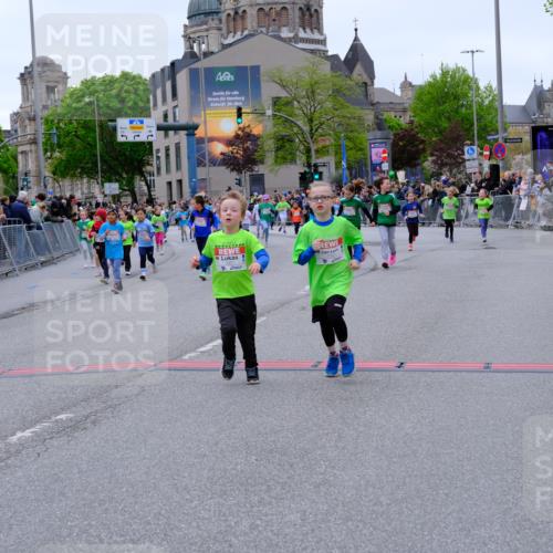 25.04.2026 - Das Zehntel Tim E. http://msf.ph/oto/9578405 25.04.2026 11:03:37 Ziel 5536, 5542, 5552, 5593, 5599, 5603, 5610, 5613, 5645, 6664, 6704, 6784, 6792, 6793, 6797, 6804, 6948, 7021, 7023, 7043, 7762, 7991, 7992, 7995 meine-sportfotos.de