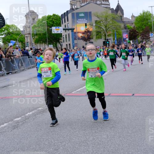 25.04.2026 - Das Zehntel Tim E. http://msf.ph/oto/9578409 25.04.2026 11:03:38 Ziel 5335, 5337, 5349, 5536, 5552, 5593, 5599, 5603, 5610, 5613, 5645, 5908, 6784, 6792, 6793, 6797, 6804, 7021, 7023, 7043, 7762, 7991, 7992, 7995 meine-sportfotos.de