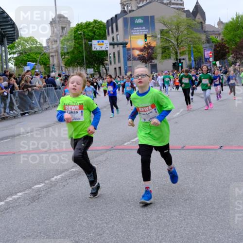 25.04.2026 - Das Zehntel Tim E. http://msf.ph/oto/9578410 25.04.2026 11:03:38 Ziel 5335, 5337, 5349, 5536, 5552, 5593, 5599, 5603, 5610, 5613, 5645, 5908, 6784, 6792, 6793, 6797, 6804, 7021, 7023, 7043, 7762, 7991, 7992, 7995 meine-sportfotos.de