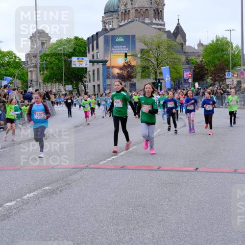 25.04.2026 - Das Zehntel Tim E. http://msf.ph/oto/9578419 25.04.2026 11:03:41 Ziel 5335, 5337, 5349, 5536, 5552, 5610, 5615, 5625, 5716, 5908, 6459, 6463, 6468, 6472, 6784, 6793, 7021, 7023, 7034, 7041, 7063, 7069, 7084, 7279, 7762, 7991, 7992, 7995 meine-sportfotos.de