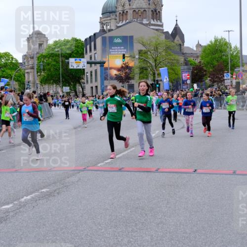 25.04.2026 - Das Zehntel Tim E. http://msf.ph/oto/9578420 25.04.2026 11:03:41 Ziel 5335, 5337, 5349, 5536, 5552, 5610, 5615, 5625, 5716, 5908, 6459, 6463, 6468, 6472, 6784, 6793, 7021, 7023, 7034, 7041, 7063, 7069, 7084, 7279, 7762, 7991, 7992, 7995 meine-sportfotos.de