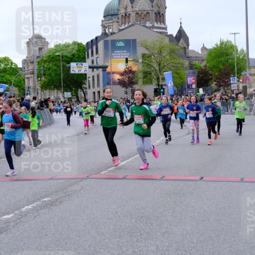 25.04.2026 - Das Zehntel Tim E. http://msf.ph/oto/9578422 25.04.2026 11:03:41 Ziel 5335, 5337, 5349, 5536, 5552, 5610, 5615, 5625, 5716, 5908, 6459, 6463, 6468, 6472, 6784, 6793, 7021, 7023, 7034, 7041, 7063, 7069, 7084, 7279, 7762, 7991, 7992, 7995 meine-sportfotos.de