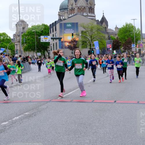 25.04.2026 - Das Zehntel Tim E. http://msf.ph/oto/9578423 25.04.2026 11:03:41 Ziel 5335, 5337, 5349, 5536, 5552, 5610, 5615, 5625, 5716, 5908, 6459, 6463, 6468, 6472, 6784, 6793, 7021, 7023, 7034, 7041, 7063, 7069, 7084, 7279, 7762, 7991, 7992, 7995 meine-sportfotos.de