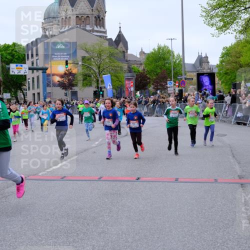 25.04.2026 - Das Zehntel Tim E. http://msf.ph/oto/9578427 25.04.2026 11:03:42 Ziel 5335, 5337, 5349, 5536, 5552, 5610, 5615, 5625, 5716, 5908, 6459, 6463, 6468, 6472, 6784, 6793, 7021, 7023, 7034, 7041, 7063, 7069, 7084, 7279, 7762, 7991, 7992, 7995 meine-sportfotos.de