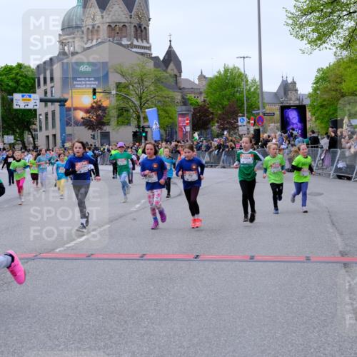 25.04.2026 - Das Zehntel Tim E. http://msf.ph/oto/9578428 25.04.2026 11:03:42 Ziel 5335, 5337, 5349, 5536, 5552, 5610, 5615, 5625, 5716, 5908, 6459, 6463, 6468, 6472, 6784, 6793, 7021, 7023, 7034, 7041, 7063, 7069, 7084, 7279, 7762, 7991, 7992, 7995 meine-sportfotos.de