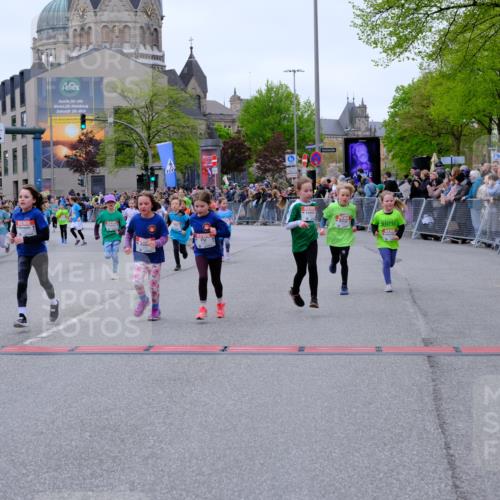 25.04.2026 - Das Zehntel Tim E. http://msf.ph/oto/9578431 25.04.2026 11:03:43 Ziel 5020, 5028, 5335, 5337, 5349, 5536, 5552, 5610, 5615, 5625, 5716, 5908, 6459, 6463, 6468, 6472, 6793, 7021, 7023, 7034, 7041, 7063, 7069, 7084, 7279, 7499, 7515, 7762, 7991, 7992, 7995 meine-sportfotos.de