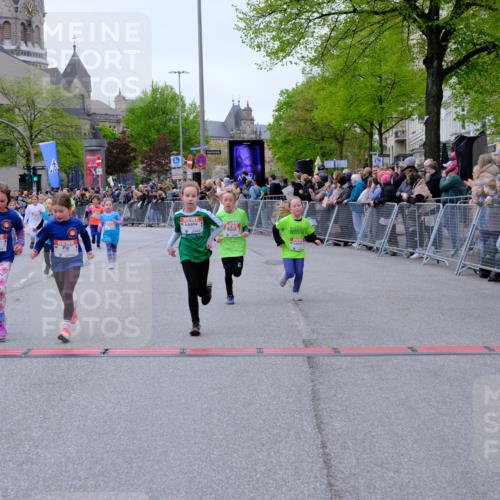25.04.2026 - Das Zehntel Tim E. http://msf.ph/oto/9578432 25.04.2026 11:03:43 Ziel 5020, 5028, 5335, 5337, 5349, 5536, 5552, 5610, 5615, 5625, 5716, 5908, 6459, 6463, 6468, 6472, 6793, 7021, 7023, 7034, 7041, 7063, 7069, 7084, 7279, 7499, 7515, 7762, 7991, 7992, 7995 meine-sportfotos.de