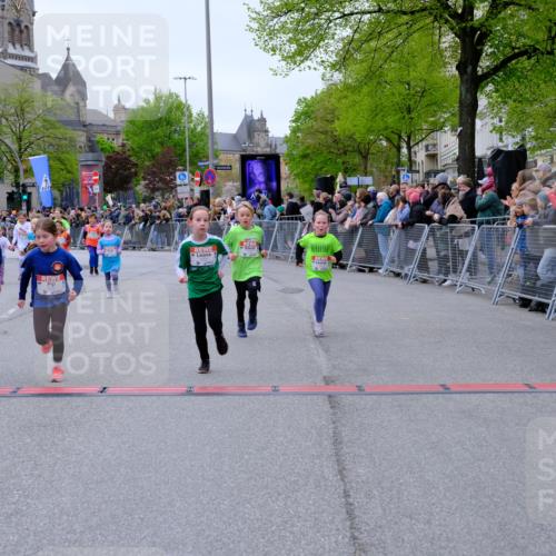 25.04.2026 - Das Zehntel Tim E. http://msf.ph/oto/9578433 25.04.2026 11:03:43 Ziel 5020, 5028, 5335, 5337, 5349, 5536, 5552, 5610, 5615, 5625, 5716, 5908, 6459, 6463, 6468, 6472, 6793, 7021, 7023, 7034, 7041, 7063, 7069, 7084, 7279, 7499, 7515, 7762, 7991, 7992, 7995 meine-sportfotos.de