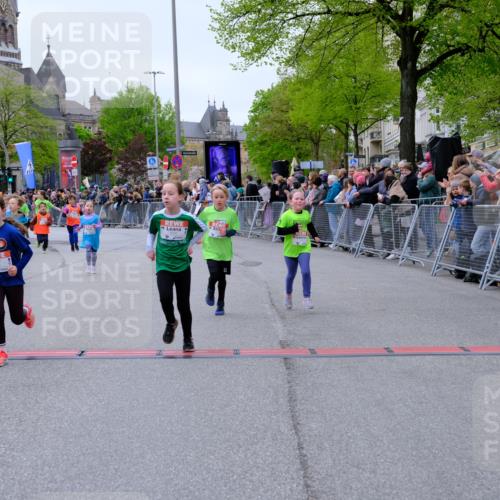 25.04.2026 - Das Zehntel Tim E. http://msf.ph/oto/9578436 25.04.2026 11:03:43 Ziel 5020, 5028, 5335, 5337, 5349, 5536, 5552, 5610, 5615, 5625, 5716, 5908, 6459, 6463, 6468, 6472, 6793, 7021, 7023, 7034, 7041, 7063, 7069, 7084, 7279, 7499, 7515, 7762, 7991, 7992, 7995 meine-sportfotos.de