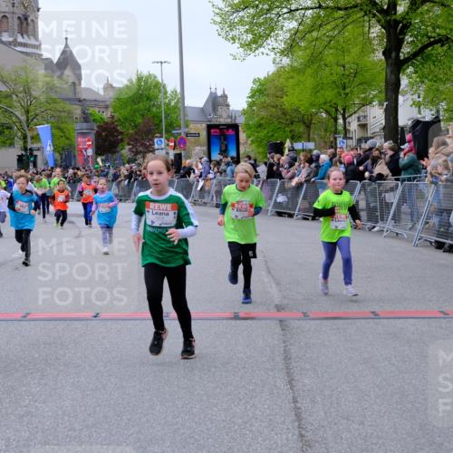 25.04.2026 - Das Zehntel Tim E. http://msf.ph/oto/9578442 25.04.2026 11:03:44 Ziel 5020, 5028, 5335, 5337, 5349, 5536, 5552, 5610, 5615, 5625, 5716, 5908, 6459, 6463, 6468, 6472, 6793, 7021, 7023, 7034, 7039, 7041, 7044, 7063, 7069, 7084, 7279, 7348, 7352, 7499, 7515, 7991, 7992, 7995 meine-sportfotos.de