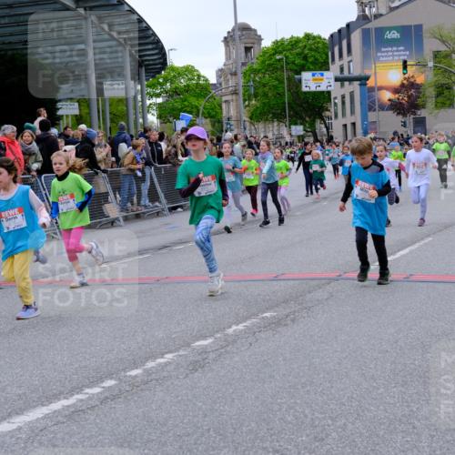25.04.2026 - Das Zehntel Tim E. http://msf.ph/oto/9578448 25.04.2026 11:03:46 Ziel 5020, 5028, 5335, 5337, 5349, 5536, 5552, 5610, 5615, 5625, 5716, 5908, 6459, 6463, 6468, 6472, 6789, 6793, 6959, 7034, 7039, 7041, 7044, 7063, 7069, 7084, 7279, 7287, 7290, 7348, 7352, 7437, 7462, 7472, 7499, 7515, 7768, 7991, 7992, 7995 meine-sportfotos.de