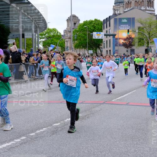 25.04.2026 - Das Zehntel Tim E. http://msf.ph/oto/9578453 25.04.2026 11:03:47 Ziel 5020, 5028, 5335, 5337, 5349, 5536, 5552, 5610, 5615, 5625, 5716, 5908, 6459, 6463, 6468, 6472, 6789, 6793, 6959, 7034, 7039, 7041, 7044, 7063, 7069, 7084, 7279, 7287, 7290, 7348, 7352, 7437, 7462, 7472, 7499, 7515, 7768, 7991, 7992, 7995 meine-sportfotos.de