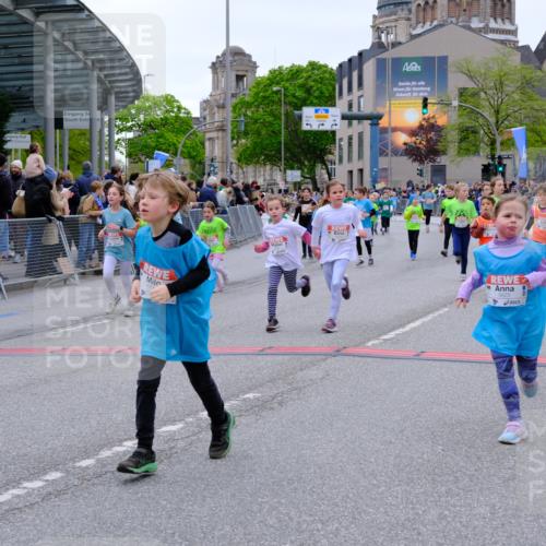 25.04.2026 - Das Zehntel Tim E. http://msf.ph/oto/9578455 25.04.2026 11:03:47 Ziel 5020, 5028, 5335, 5337, 5349, 5536, 5552, 5610, 5615, 5625, 5716, 5908, 6459, 6463, 6468, 6472, 6789, 6793, 6959, 7034, 7039, 7041, 7044, 7063, 7069, 7084, 7279, 7287, 7290, 7348, 7352, 7437, 7462, 7472, 7499, 7515, 7768, 7991, 7992, 7995 meine-sportfotos.de