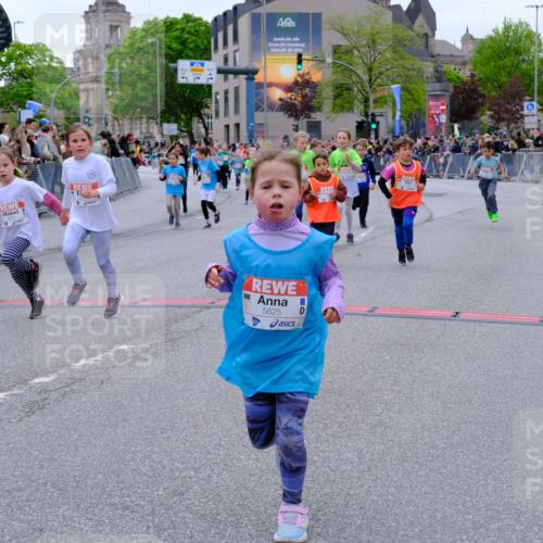 25.04.2026 - Das Zehntel Tim E. http://msf.ph/oto/9578458 25.04.2026 11:03:48 Ziel 5020, 5028, 5335, 5337, 5349, 5536, 5552, 5610, 5615, 5625, 5716, 5908, 6459, 6463, 6468, 6472, 6789, 6793, 6959, 7022, 7034, 7039, 7041, 7044, 7063, 7069, 7084, 7279, 7287, 7290, 7348, 7352, 7437, 7462, 7472, 7499, 7515, 7768, 7991, 7992, 7995 meine-sportfotos.de