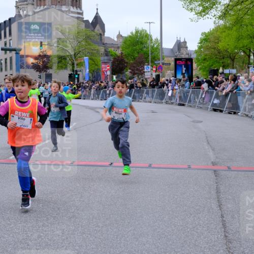 25.04.2026 - Das Zehntel Tim E. http://msf.ph/oto/9578471 25.04.2026 11:03:50 Ziel 5020, 5028, 5246, 5335, 5337, 5349, 5615, 5625, 5716, 5908, 6459, 6463, 6468, 6472, 6487, 6490, 6789, 6959, 7022, 7032, 7034, 7039, 7041, 7044, 7063, 7069, 7084, 7279, 7287, 7290, 7348, 7352, 7437, 7462, 7472, 7499, 7515, 7768 meine-sportfotos.de