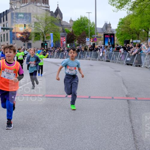 25.04.2026 - Das Zehntel Tim E. http://msf.ph/oto/9578472 25.04.2026 11:03:50 Ziel 5020, 5028, 5246, 5335, 5337, 5349, 5615, 5625, 5716, 5908, 6459, 6463, 6468, 6472, 6487, 6490, 6789, 6959, 7022, 7032, 7034, 7039, 7041, 7044, 7063, 7069, 7084, 7279, 7287, 7290, 7348, 7352, 7437, 7462, 7472, 7499, 7515, 7768 meine-sportfotos.de