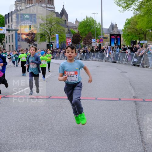 25.04.2026 - Das Zehntel Tim E. http://msf.ph/oto/9578476 25.04.2026 11:03:51 Ziel 5020, 5028, 5246, 5615, 5625, 5716, 6459, 6463, 6468, 6472, 6487, 6490, 6789, 6959, 7022, 7032, 7034, 7039, 7041, 7044, 7063, 7069, 7084, 7279, 7287, 7290, 7348, 7352, 7437, 7450, 7462, 7472, 7499, 7515, 7768 meine-sportfotos.de