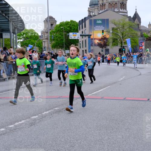 25.04.2026 - Das Zehntel Tim E. http://msf.ph/oto/9578496 25.04.2026 11:03:56 Ziel 5246, 6487, 6490, 6560, 6789, 6959, 7022, 7032, 7039, 7044, 7287, 7290, 7348, 7352, 7437, 7449, 7450, 7458, 7462, 7470, 7472, 7649, 7768, 7822, 7847, 7864 meine-sportfotos.de