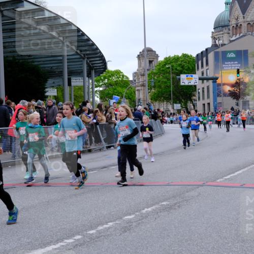 25.04.2026 - Das Zehntel Tim E. http://msf.ph/oto/9578508 25.04.2026 11:03:58 Ziel 5246, 6346, 6368, 6487, 6490, 6560, 6789, 6794, 6808, 6959, 7022, 7032, 7437, 7449, 7450, 7458, 7462, 7470, 7649, 7822, 7847, 7864 meine-sportfotos.de