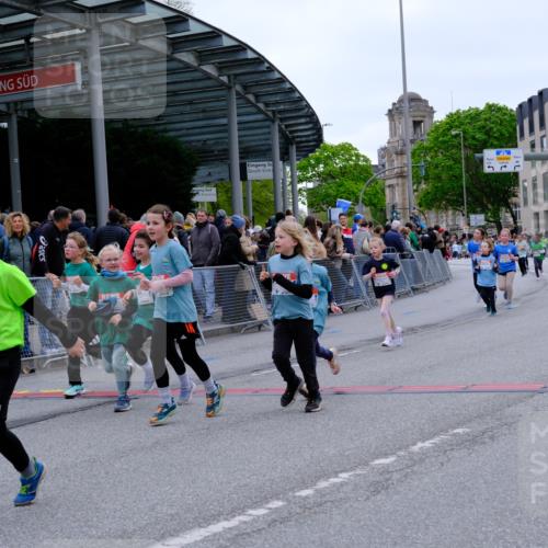 25.04.2026 - Das Zehntel Tim E. http://msf.ph/oto/9578512 25.04.2026 11:03:58 Ziel 5246, 6346, 6368, 6487, 6490, 6560, 6789, 6794, 6808, 6959, 7022, 7032, 7437, 7449, 7450, 7458, 7462, 7470, 7649, 7822, 7847, 7864 meine-sportfotos.de