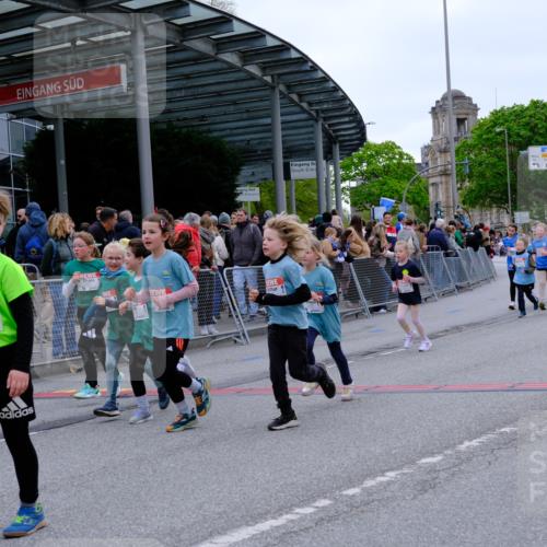 25.04.2026 - Das Zehntel Tim E. http://msf.ph/oto/9578514 25.04.2026 11:03:58 Ziel 5246, 6346, 6368, 6487, 6490, 6560, 6789, 6794, 6808, 6959, 7022, 7032, 7437, 7449, 7450, 7458, 7462, 7470, 7649, 7822, 7847, 7864 meine-sportfotos.de