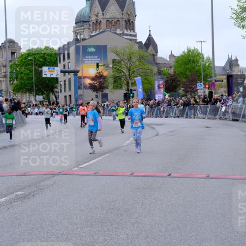 25.04.2026 - Das Zehntel Tim E. http://msf.ph/oto/9578526 25.04.2026 11:04:02 Ziel 5246, 5846, 6271, 6346, 6368, 6487, 6490, 6560, 6794, 6808, 7032, 7449, 7450, 7458, 7470, 7649, 7822, 7847, 7864 meine-sportfotos.de