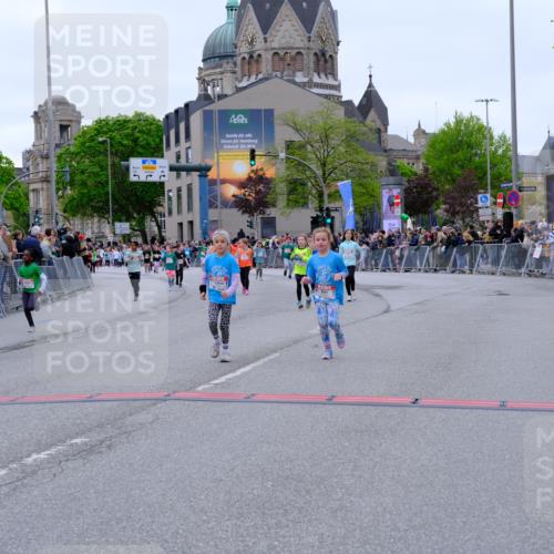 25.04.2026 - Das Zehntel Tim E. http://msf.ph/oto/9578529 25.04.2026 11:04:02 Ziel 5246, 5846, 6271, 6346, 6368, 6487, 6490, 6560, 6794, 6808, 7032, 7449, 7450, 7458, 7470, 7649, 7822, 7847, 7864 meine-sportfotos.de