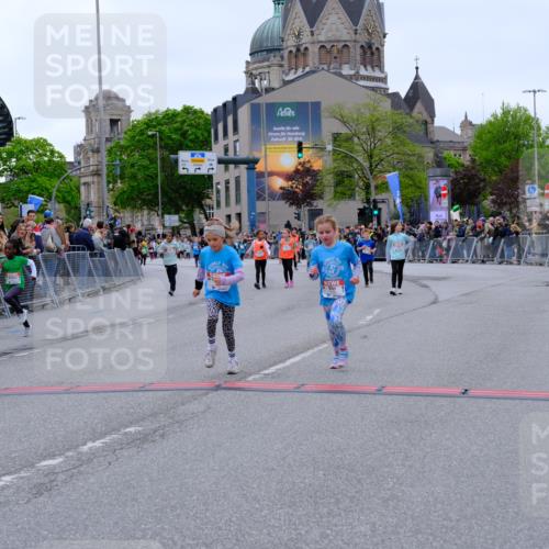 25.04.2026 - Das Zehntel Tim E. http://msf.ph/oto/9578530 25.04.2026 11:04:03 Ziel 5846, 5974, 6271, 6346, 6368, 6560, 6794, 6808, 7449, 7450, 7458, 7470, 7649, 7822, 7847, 7864 meine-sportfotos.de