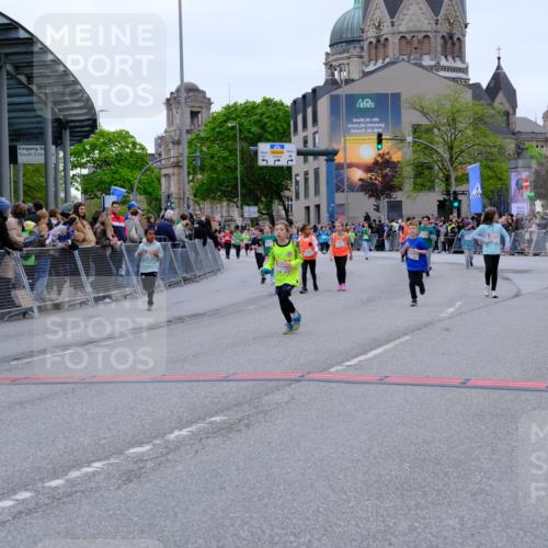 25.04.2026 - Das Zehntel Tim E. http://msf.ph/oto/9578543 25.04.2026 11:04:05 Ziel 5846, 5974, 6271, 6346, 6368, 6560, 6794, 6808, 7099, 7458, 7470, 7649, 7817, 7822, 7847 meine-sportfotos.de