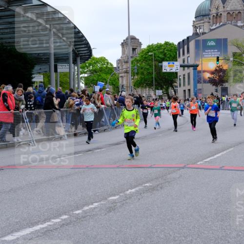 25.04.2026 - Das Zehntel Tim E. http://msf.ph/oto/9578549 25.04.2026 11:04:06 Ziel 5846, 5974, 6271, 6272, 6346, 6368, 6560, 6794, 6808, 7099, 7649, 7817 meine-sportfotos.de