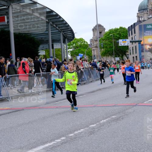 25.04.2026 - Das Zehntel Tim E. http://msf.ph/oto/9578555 25.04.2026 11:04:07 Ziel 5846, 5974, 6271, 6272, 6346, 6368, 6612, 6794, 6808, 7099, 7649, 7817 meine-sportfotos.de