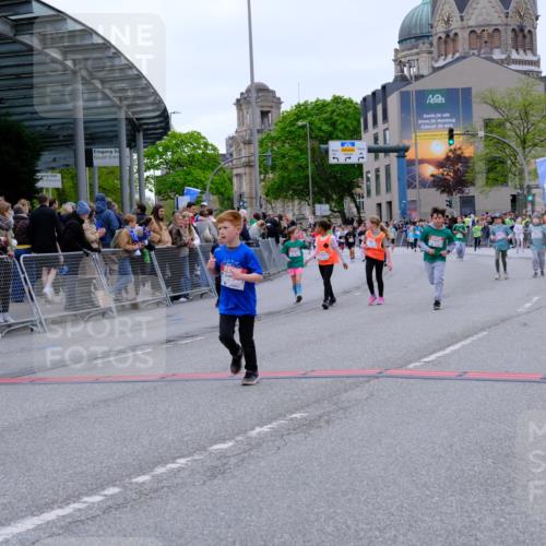 25.04.2026 - Das Zehntel Tim E. http://msf.ph/oto/9578559 25.04.2026 11:04:08 Ziel 5846, 5974, 6271, 6272, 6346, 6368, 6612, 6794, 6808, 7099, 7355, 7367, 7649, 7766, 7817 meine-sportfotos.de