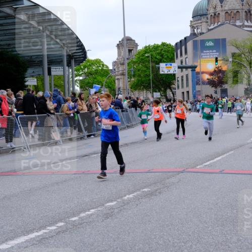 25.04.2026 - Das Zehntel Tim E. http://msf.ph/oto/9578560 25.04.2026 11:04:08 Ziel 5846, 5974, 6271, 6272, 6346, 6368, 6612, 6794, 6808, 7099, 7355, 7367, 7649, 7766, 7817 meine-sportfotos.de
