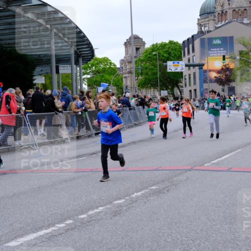 25.04.2026 - Das Zehntel Tim E. http://msf.ph/oto/9578561 25.04.2026 11:04:09 Ziel 5846, 5974, 6271, 6272, 6346, 6368, 6612, 6794, 6808, 7099, 7355, 7367, 7766, 7817 meine-sportfotos.de