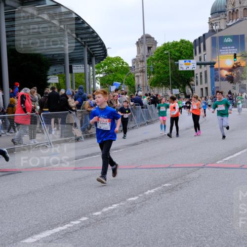 25.04.2026 - Das Zehntel Tim E. http://msf.ph/oto/9578563 25.04.2026 11:04:09 Ziel 5846, 5974, 6271, 6272, 6346, 6368, 6612, 6794, 6808, 7099, 7355, 7367, 7766, 7817 meine-sportfotos.de