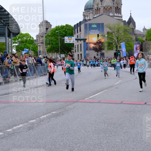 25.04.2026 - Das Zehntel Tim E. http://msf.ph/oto/9578568 25.04.2026 11:04:10 Ziel 5846, 5974, 6271, 6272, 6612, 6794, 6808, 7099, 7355, 7367, 7404, 7446, 7481, 7766, 7817 meine-sportfotos.de